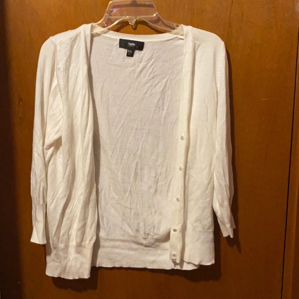 White 3/4 sleeve cardigan